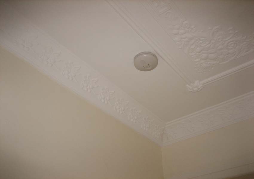Smoke Alarm with no visible wiring